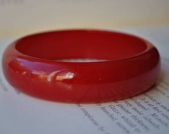 Vintage Cherry Red Bakelite Bangle - 1930s Red Bakelite Bracelet
