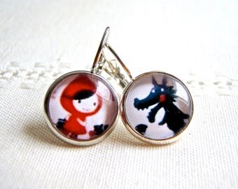 Earrings: Little Red Riding Hood. Boucles d'oreille, en métal argenté, le petit chaperon rouge et le loup. Bijoux enfant ou adulte.