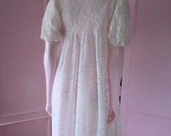 1950s White Nylon Lace Peignoir, Size Small