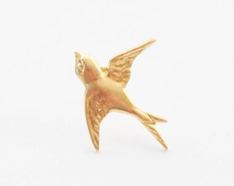 Gold Bird Pin, Sparrow Pin, Sparrow Brooch, Sparrow Tie Tack, Gold Sparrow Tie Pin, Gold Bird Tie Tack, Sparrow Lapel Pin, Tiny bird pin