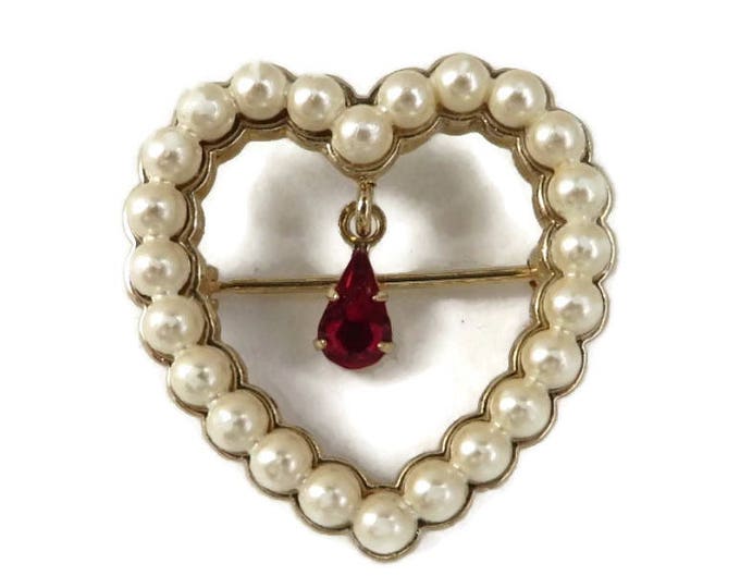 AVON Heart Brooch Faux Pearl Heart Brooch Vintage Pin Dangling Rhinestone Heart Pin 1980s Jewelry