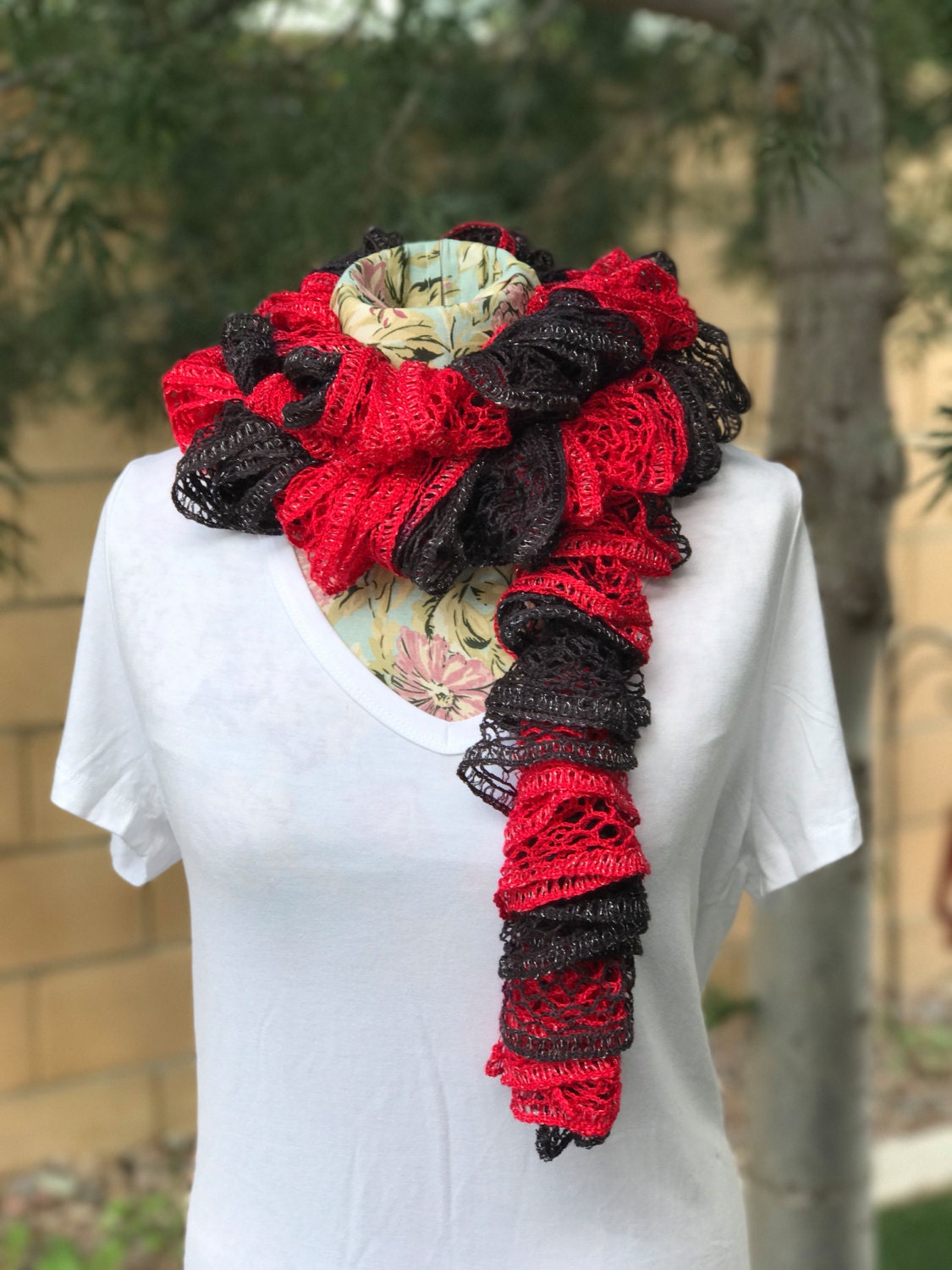 Black & Red Ruffle Scarf