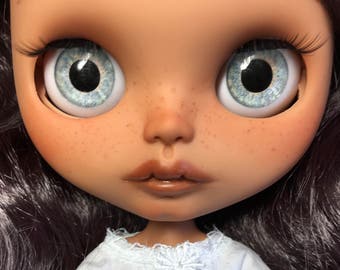 Custom Blythe Doll named Sienna, by EmmyB.lythe