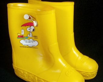 Vintage Snoopy and Woodstock Children's Rain Boots, Size 11, Peanuts Snoopy Boots, Charles Schulz, Retro 70s, Peanuts Collectible