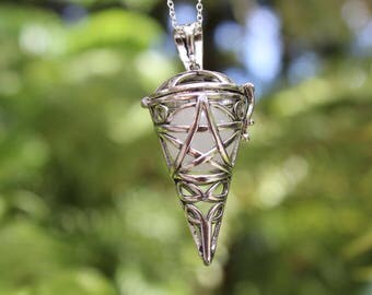 Pentagram Locket Necklace - Pentagram Necklace, Wicca Jewelry, Spell Necklace, Locket, Pendulum Necklace