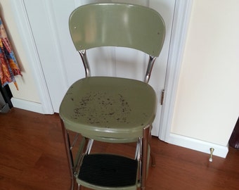 Vintage 1950's Cosco Stool - Step stool - Kitchen stool - Pull Out Steps