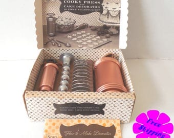 Vintage Sears Aluminum Cooky Press & Cake Decorator 19 pc. Set COMPLETE