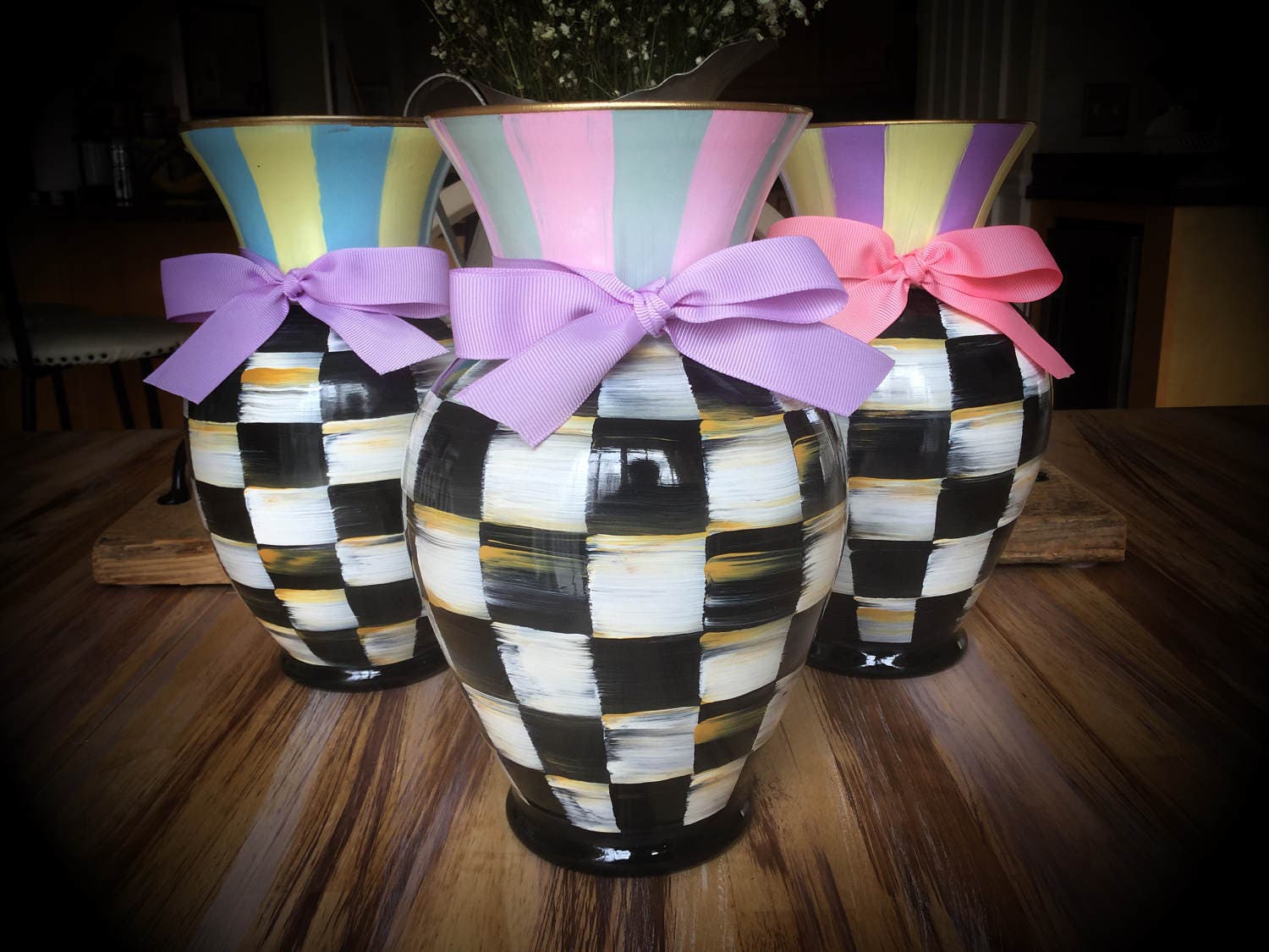 9 Hand Painted Black And White Checkered Glass Vase With