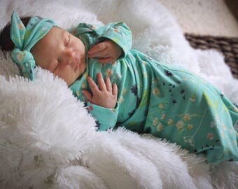 Floral Girl Newborn Baby Gown Aqua Newborn Gown Infant Baby Gown Going Home Outfit Top Knot Hat Flower Hat Headband Girl Outfit Floral