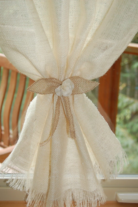 43'' Inches Wide Rustic and Cottage Chic White Burlap