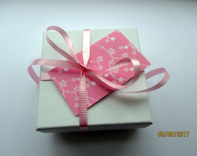 Flower girl bracelet-Little girls pearl bracelet-toddler wedding gift-pink rose bracelet-children's pearls-flower girl gift-light rose