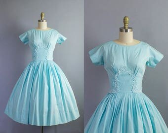 1950s floral dress/ 50s cotton flower applique dress/ small