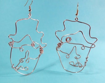 Handmade face earrings // Copper wire, rose gold finish // Illustration // Doodle