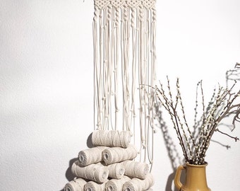 4 mm braided macrame rope.