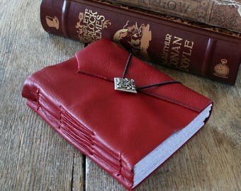 Leather Journal . Shakespeare in Love - Love Sonnet 116 . handmade handbound . red (320 pgs.)