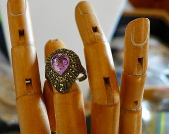 Vintage Judith Jack Marcasite and Amethyst Ring / Sterling Silver / Size 10