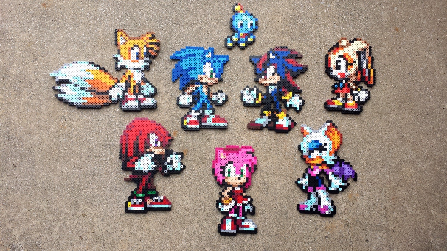 Sonic & Co. Sonic the Hedgehog Perler Bead Sprites