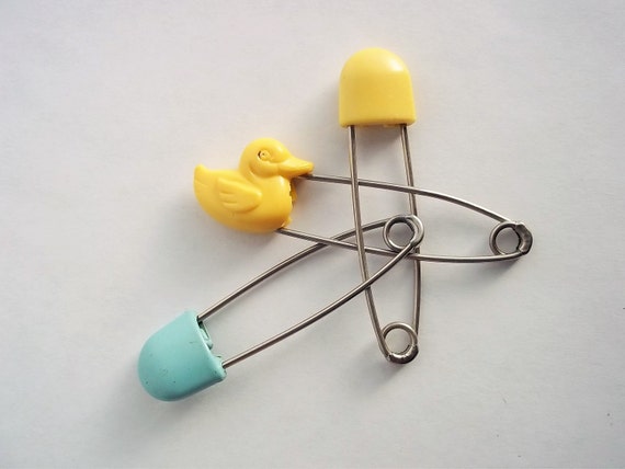 Vintage Safety Pins 1960s Baby Diaper Pins Plastic Metal