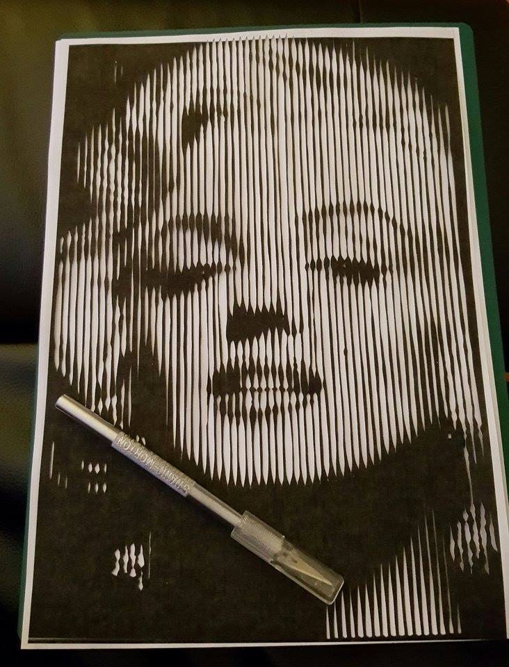 Marilyn Monroe HALF TONE papercutting template Some like it