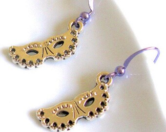 Mask Earrings, Halloween Mask, Halloween Jewelry, Mardi Gras Mask, Halloween Masquerade Mask, Silver Masquerade Mask
