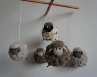 Mobile 5 100% sheep's wool sheep