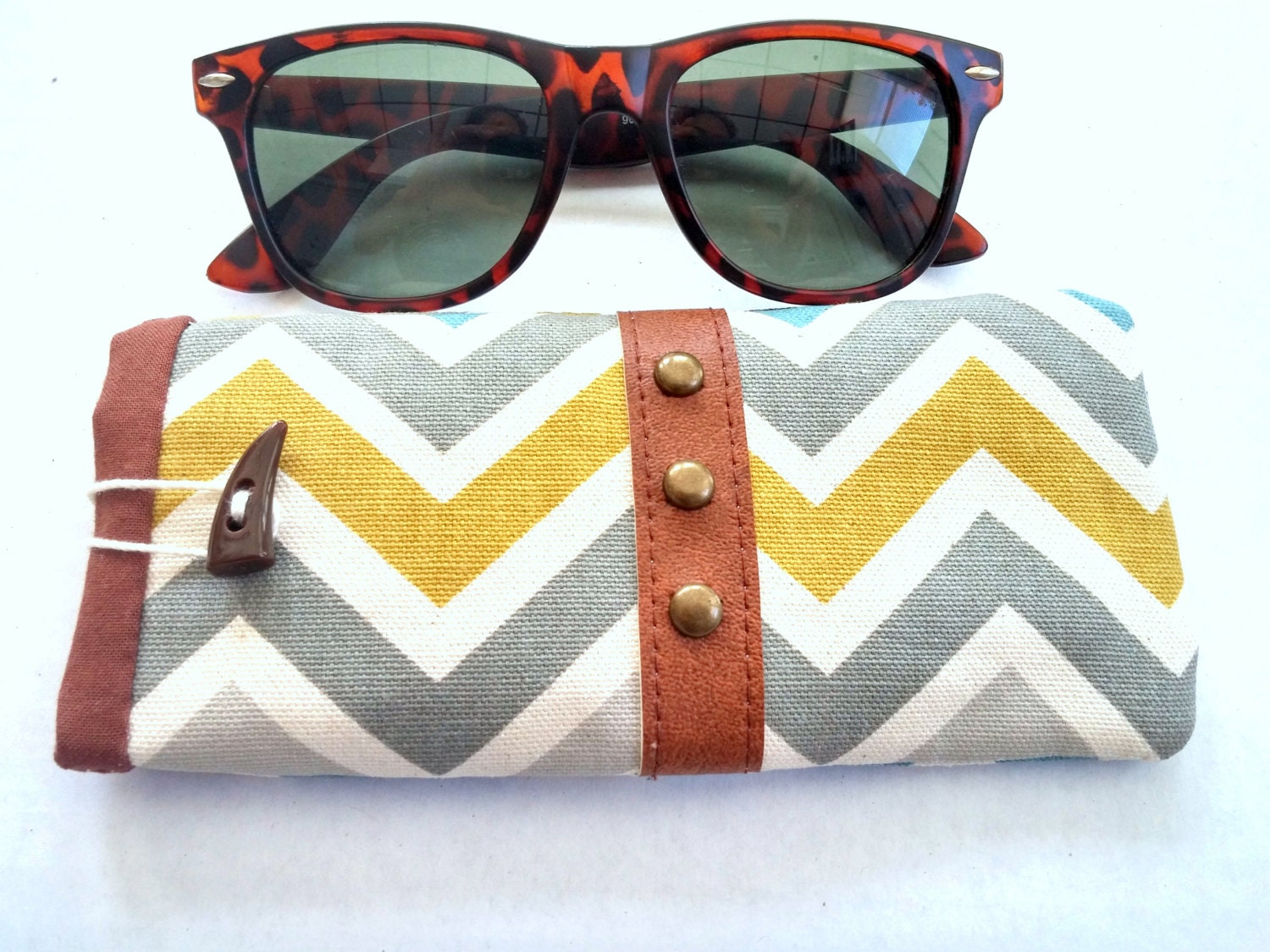 Eyeglasses case/ sunglasses case/ by TsaraBe on Etsy