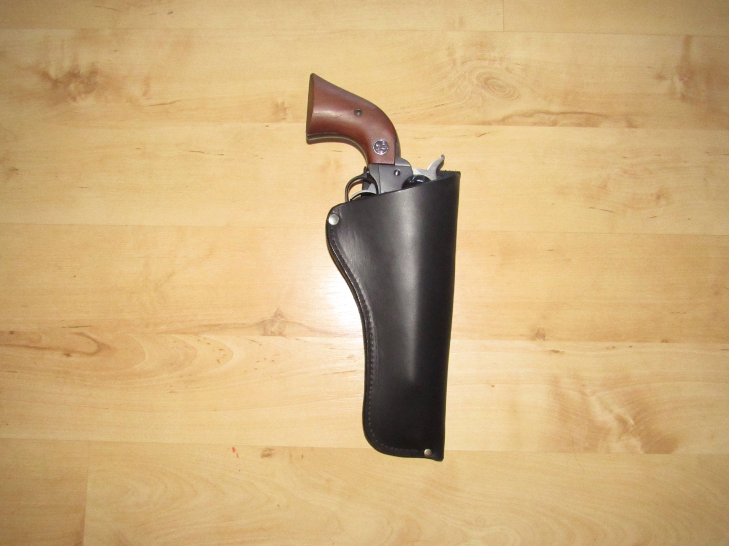 Leather Western Range Style Holster for Ruger Single 6,handcrafted from