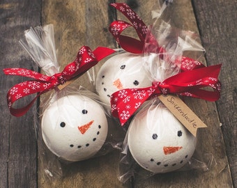 Snowman Christmas Bath Bombs - Sugar Cookie Snowman Bath Fizz - Holiday Bath Bombs - Winter Bath Fizzy - Christmas Stocking Stuffers