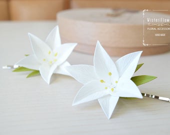 Lily hair clip White wedding flower girl hair clip White lily flower barrette bobby pin Hair accessories Baby gift Spring bridal flower