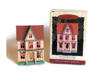 Vintage Christmas Ornaments, Victorian Painted Lady Keepsake Ornament 1996, Victorian Christmas Tree Ornament, Victorian House Ornament
