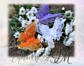 Butterfly on organza / two sizes / 4x4 and 5x7 hoop