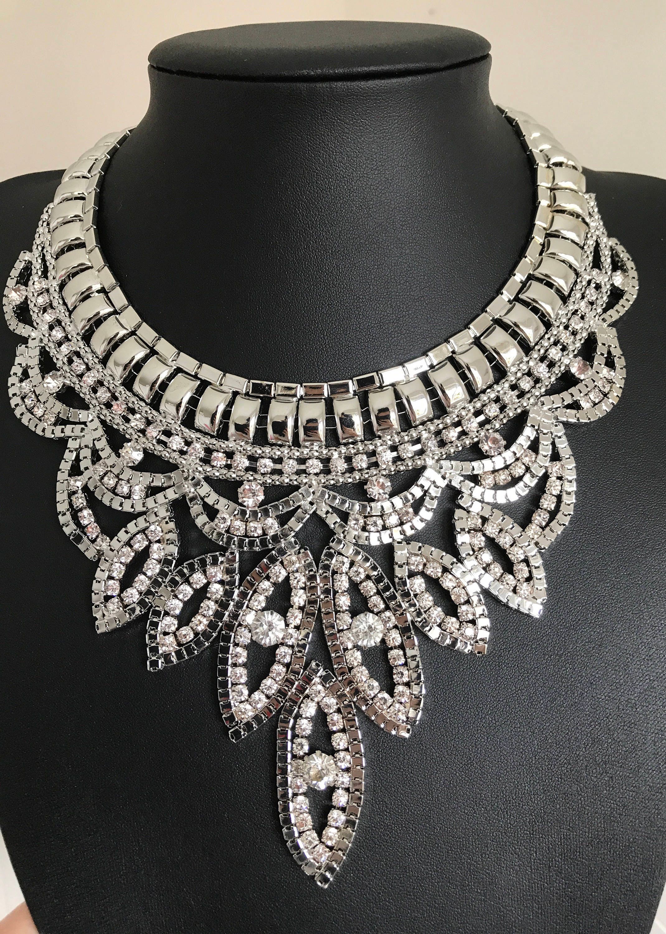Beautuful large silver statement necklace