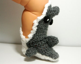 Crochet Shark Slippers: "SHARK BABY BOOTIES" shark crib shoes , newborn baby gift , newborn shark shoes , gray shark shoes A165