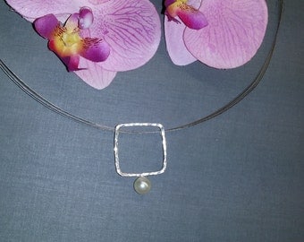 Hammered pendant with Pearl 925/00