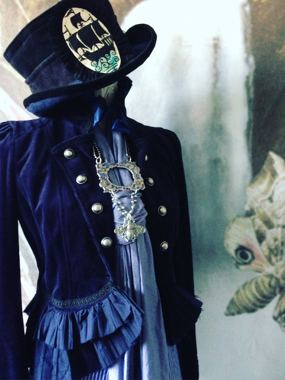 Steampunk necklace assemblage romantic festival wear boho gothic goth neo victorian bee insect statement altered purse by Retro G Couure by RetroGCouture steampunk buy now online