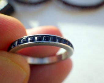 Silver Enternity Band - Deco - Vintage - Sapphire Blue Stones