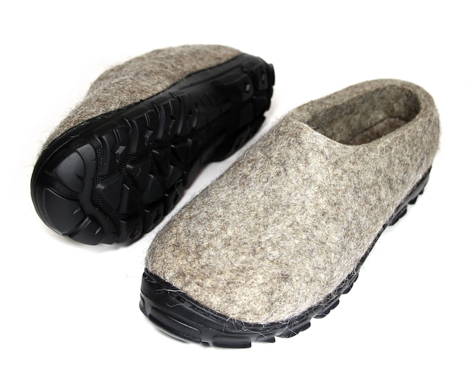 Sale Winter Boots, House Boots Slippers, Mens Felted Slippers, Men Slippers Boots, Winter Fashion Men, Outdoor Shoes, New Dad, Rubber Soles