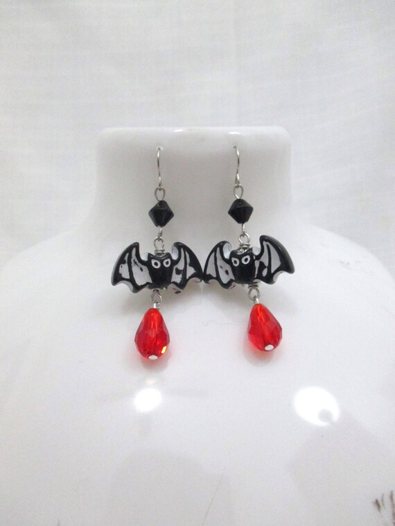 Spooky Gothic Bat Beaded Dangle Earrings with Red and Black
