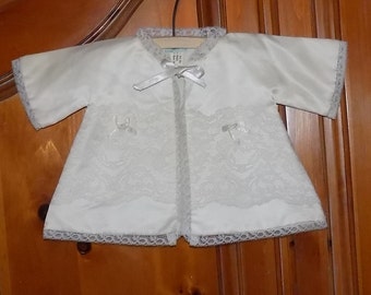 Sz. Layette Sacque Set Top