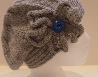 Knitting pattern to make Gandalf the Grey Wizard with backpack
