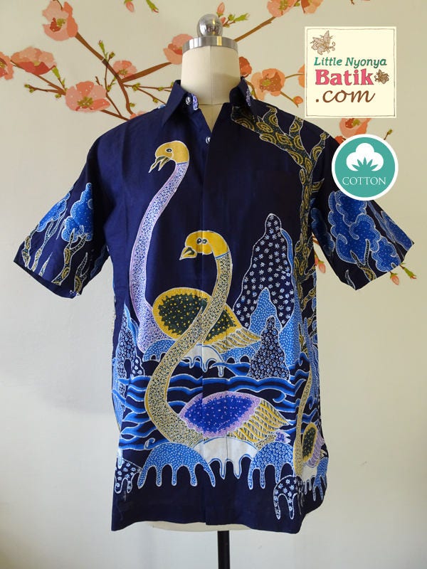 Size SML Peranakan Men Batik Shirt Swan on NavyBlue. Short