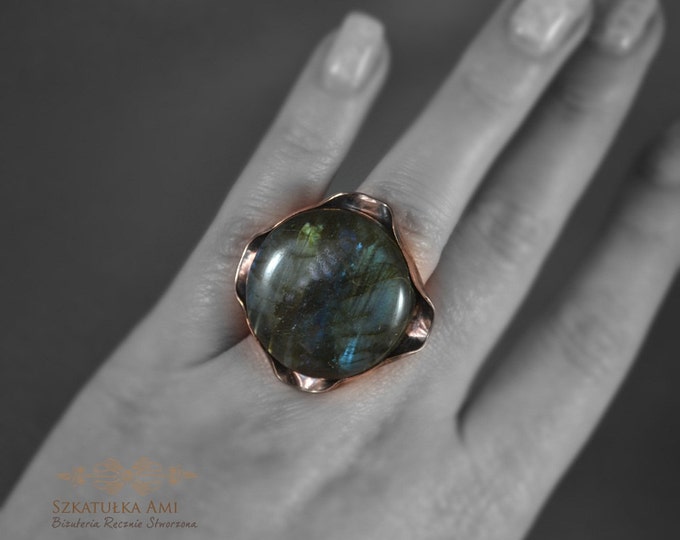 Large Ring Copper Labradorite Stone Boho Ring Unique Ring Statement Ring Copper Sheet Embossed Not Heavy Blue Green Universal Ring Gift Her