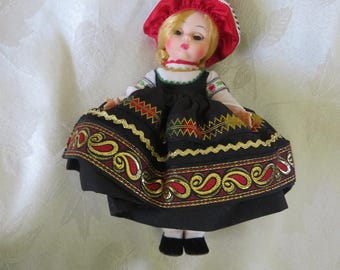 Madame Alexander doll vintage 1970s Finland 761 in original box black red gold green paisley dress