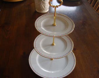GRACE TEA STAND Sm Pink Roses,Gold/Cake Stand/3 Tiered Serving Tray,Hampton Grace Pattern, All Match,Perfect condition, Wedding, Party(K314)