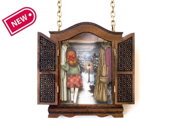 The lion, the witch and the wardrobe. Necklace with tiny scenes inside. LaliBlue