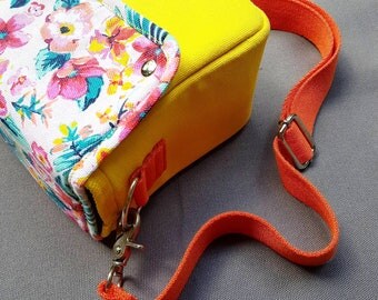 Toy Camera Bag, Instax Bag, Camera Bag, Sling Bag, Floral Bag, Canvas Bag, Canvas Camera Bag, Lomography Bag, Polaroid Bag