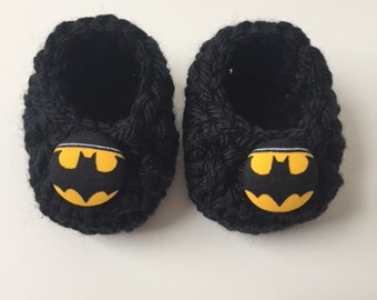 Batman baby booties, Batman baby gift, Batman shower gift, infant shoes, crochet baby booties, booties for baby, crochet baby shoes