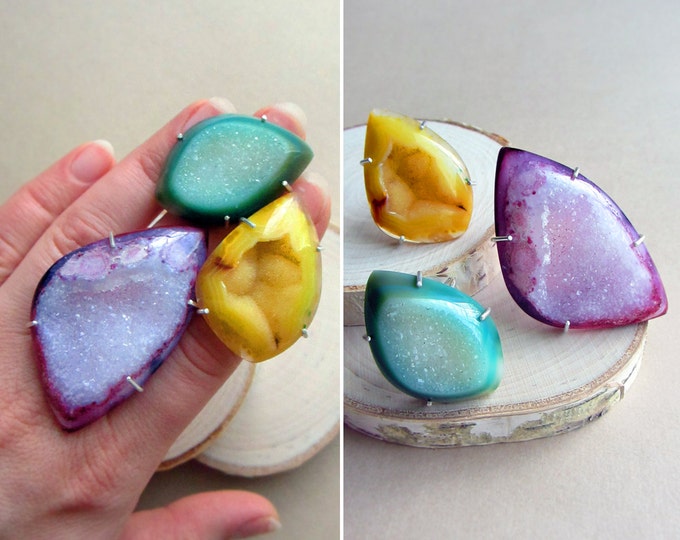 Adjustable sterling silver rings with Druzy Agates of your choice: purple or green. Yellow has been sold. Fit any size.