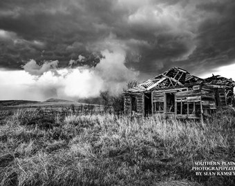 Black-and-White Photography, Print Black-and-White, Rustic House, Vintage Landscape, Kansas, Old House Storm, Weather Art, Old House