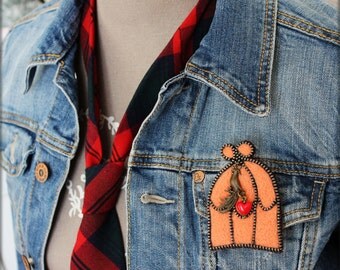 Broche en laine feutrée "Un oiseau d'amour "